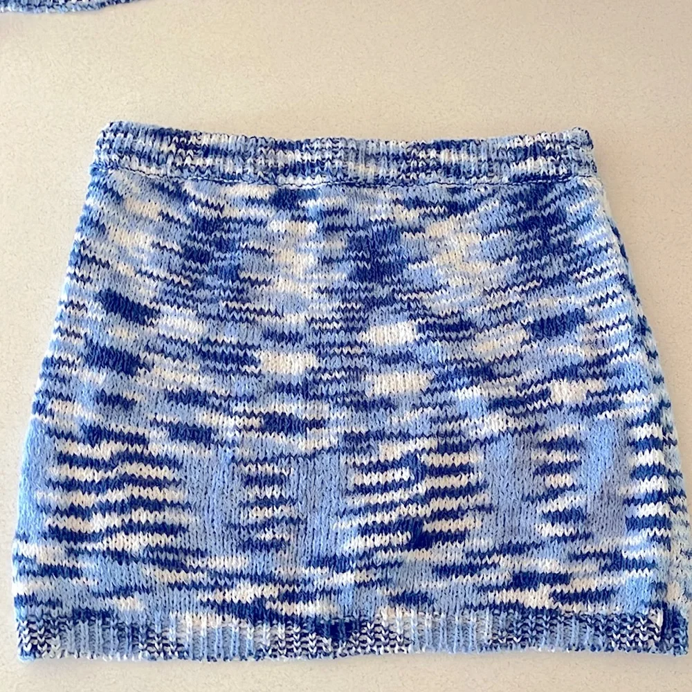 Matching Set - Picture 2 of 2